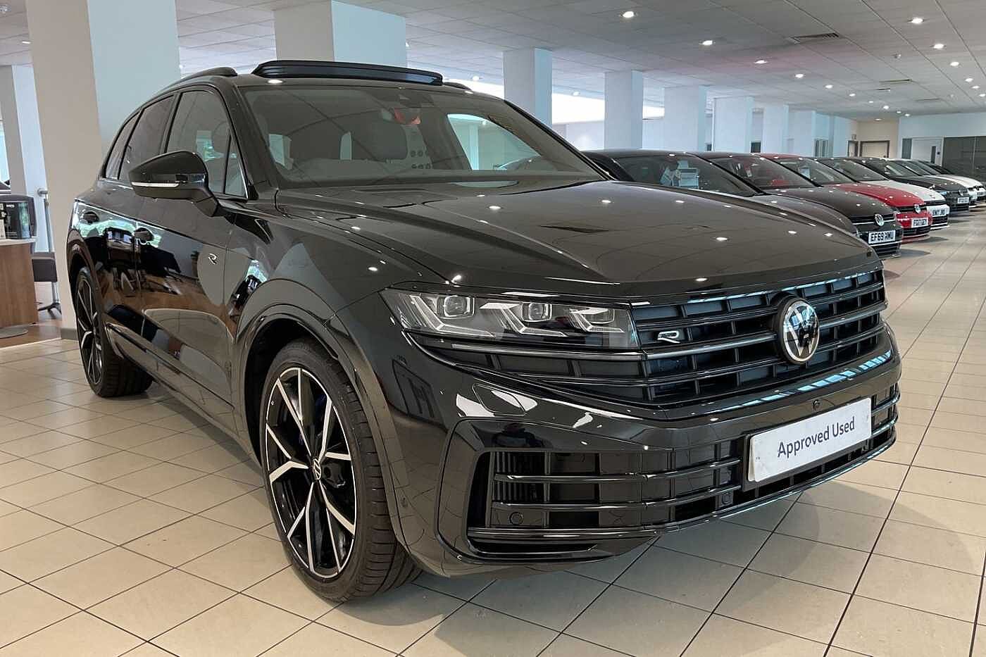 Volkswagen Touareg 3.0 V6 TSI eHybrid 14.3kWh R SUV 5dr Petrol Plug-in Hybrid Tiptronic 4Motion Eur